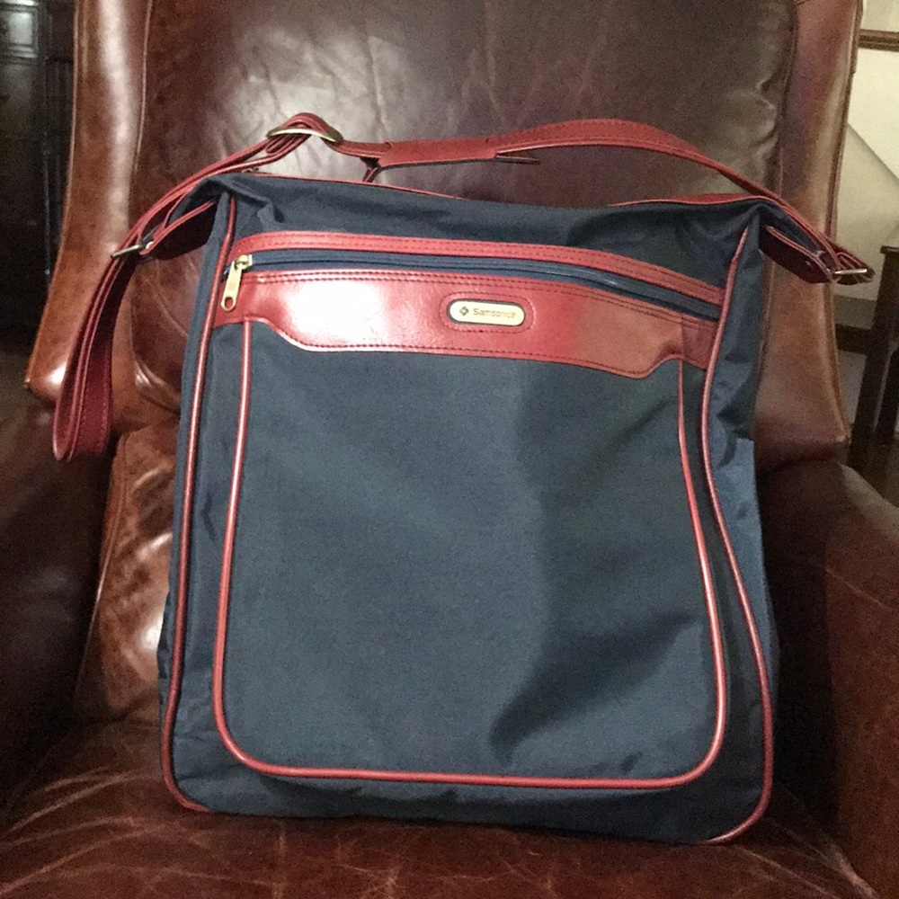 Like New! Vintage Samsonite Carry-on Messenger Bag